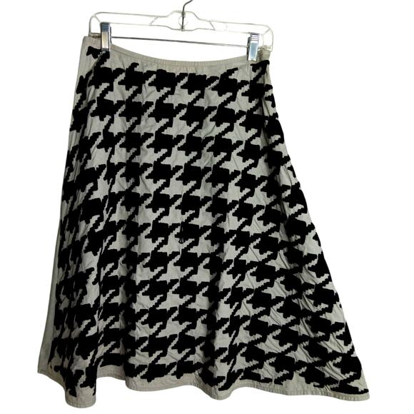 Chan Luu Geometric Crocheted A-Line Skirt - Small (28x29) - Picture 1 of 6